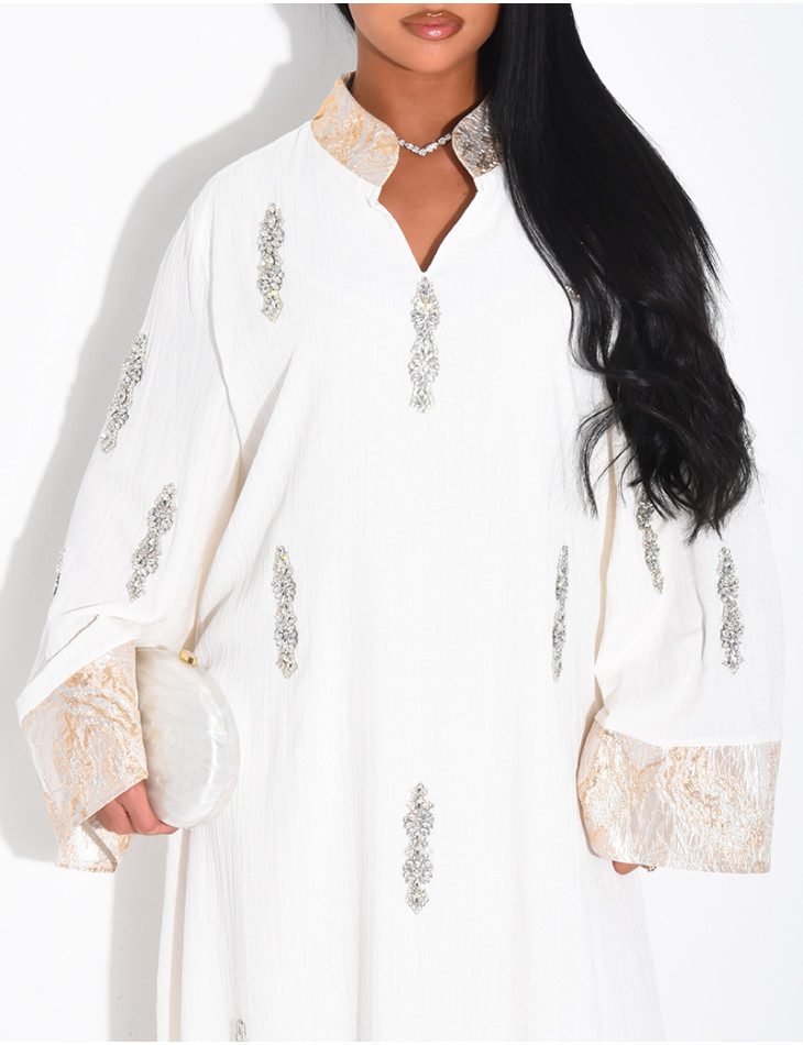 Premium-Abaya mit Kristallverzierung und Brokat-Einsatz