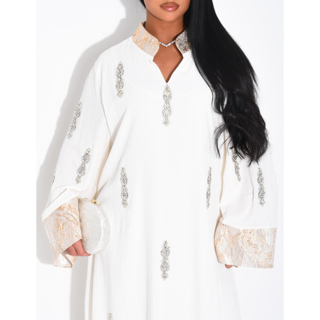 Premium-Abaya mit Kristallverzierung und Brokat-Einsatz