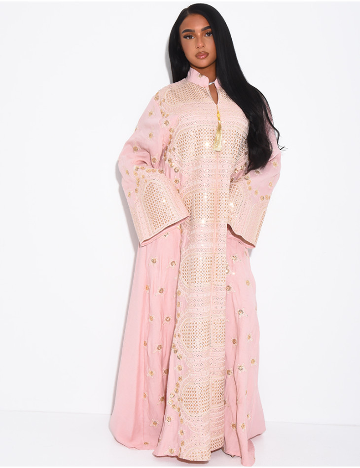 Abaya aus Baumwolle mit goldenen Stickereien und Quasten