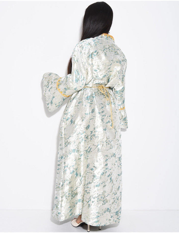 Hochwertige Brokat-Abaya mit Goldbesatz und passendem Gürtel
