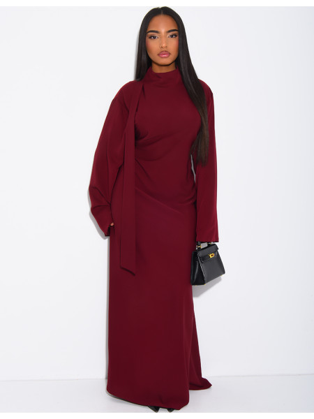 Robe col montant ajustée à châle au col