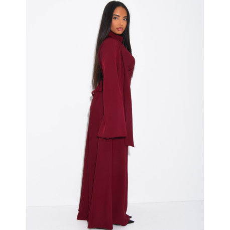 Robe col montant ajustée à châle au col