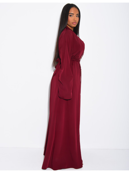 Ensemble sous robe sans manche et kimono à empiècement brocard ceinturé