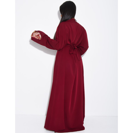 Ensemble sous robe sans manche et kimono à empiècement brocard ceinturé