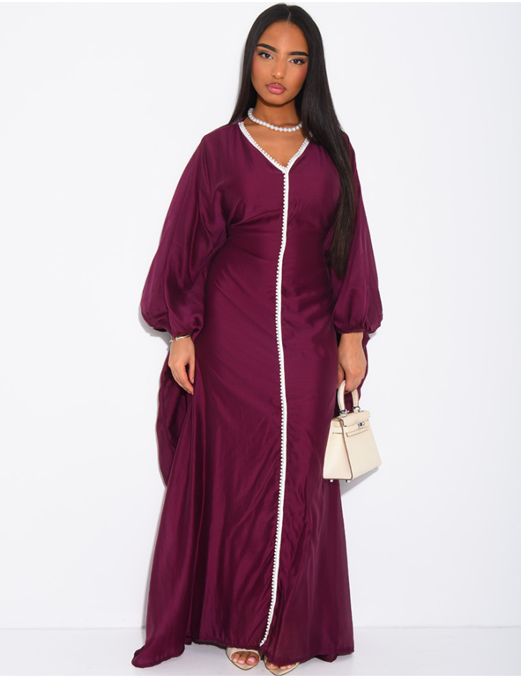 Abaya mit Schmetterlingsausschnitt aus Voile mit Perlenbesatz