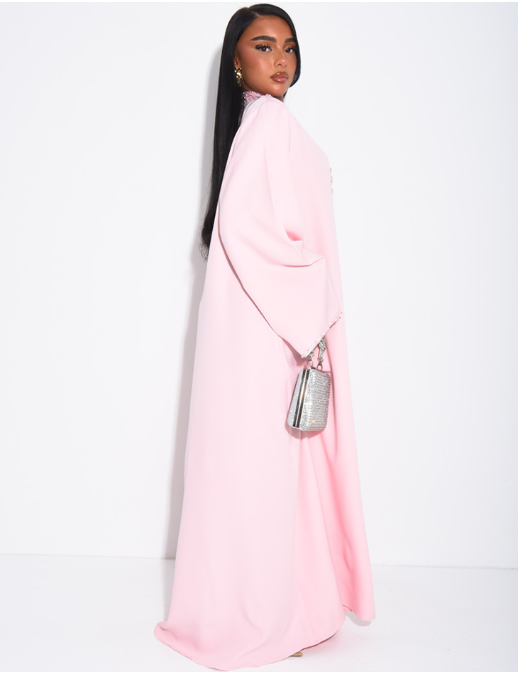 Weite Abaya mit handgenähten Perlen