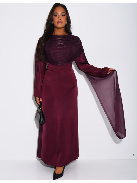Robe longue en satin à drapé en voile brillant au col