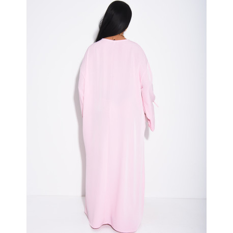 Abaya en satin épais ornée de dentelle et noeuds aux poignets