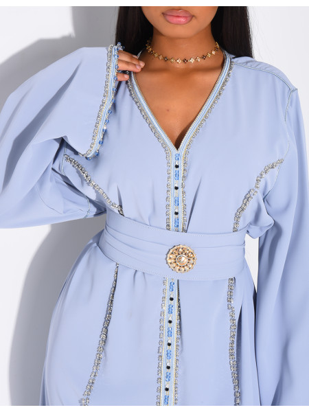 Satin abaya embellished with crystals and belt + brooch at the waist