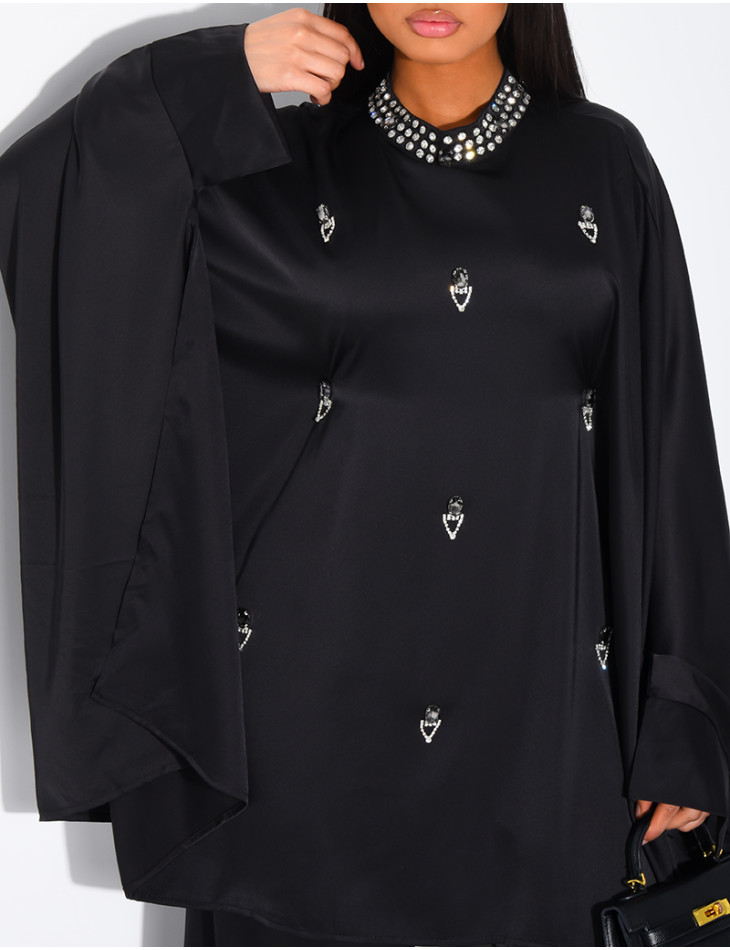 Straight trousers and crystal-embellished butterfly tunic set