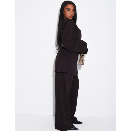 Ensemble pantalon et blouse longue à nouer dans le dos
