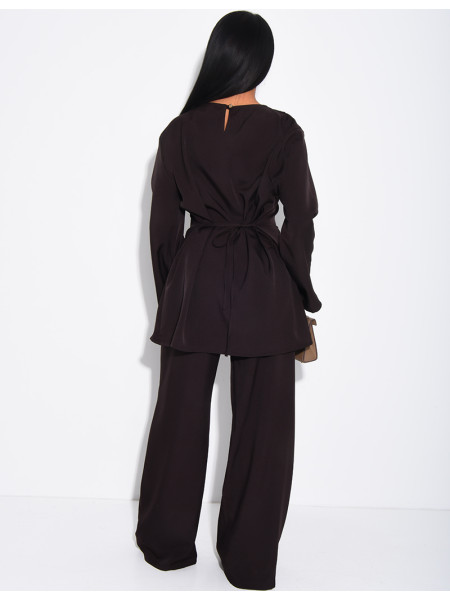 Ensemble pantalon et blouse longue à nouer dans le dos