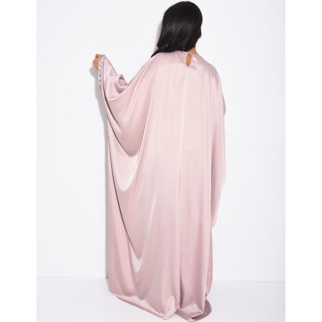 Abaya papillon en satin ornée de cristaux au col et sur les manches