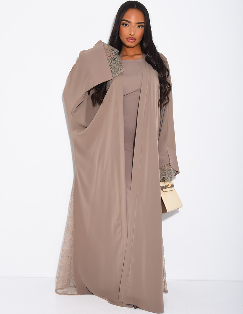 Sleeveless dress and kimono...