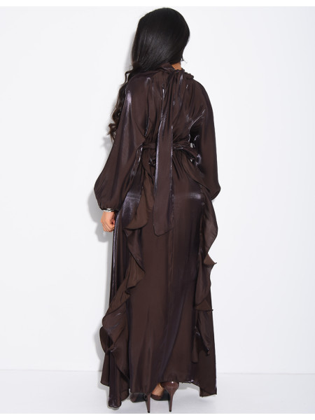Robe en satin brillant à volants et ceinture à la taille
