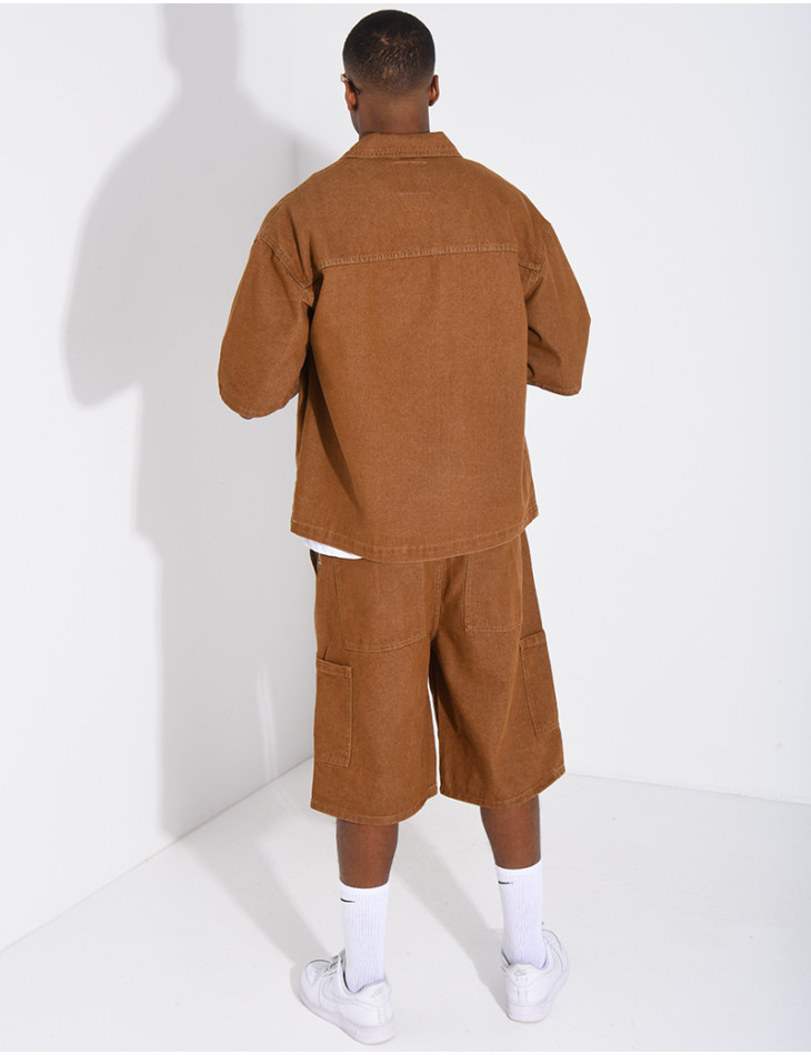 Ensemble en jeans short et chemise manches courtes