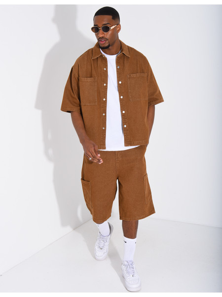 Ensemble en jeans short et chemise manches courtes