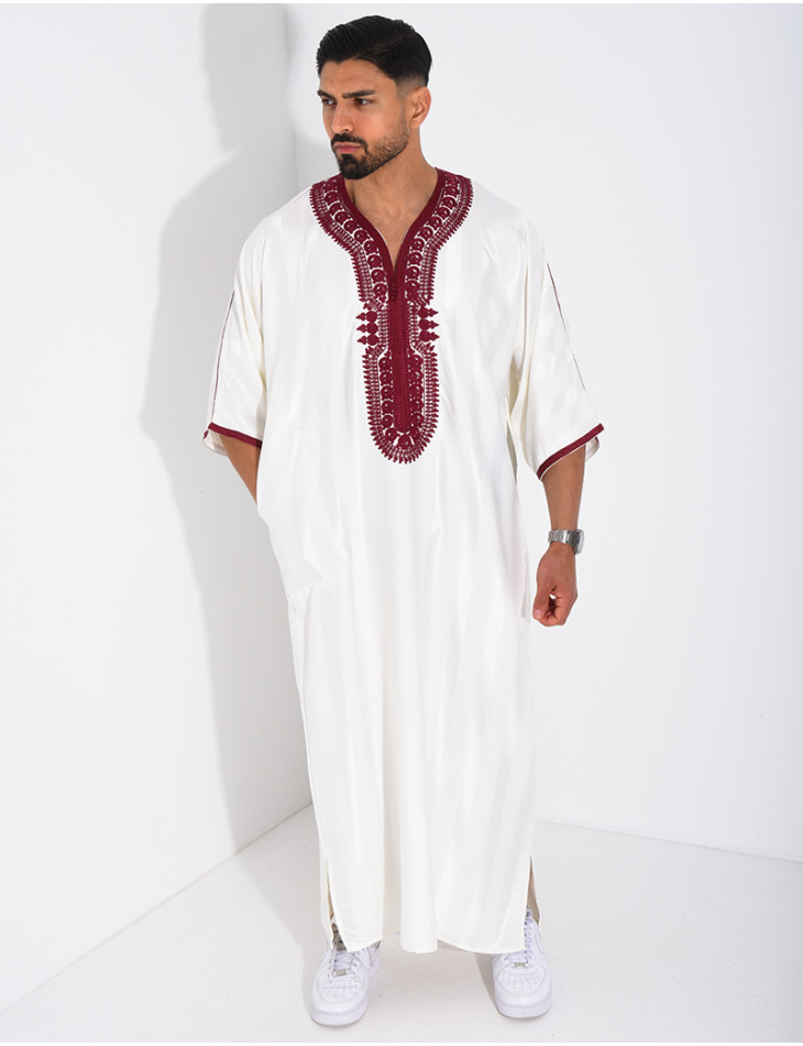 Qamis à broderies