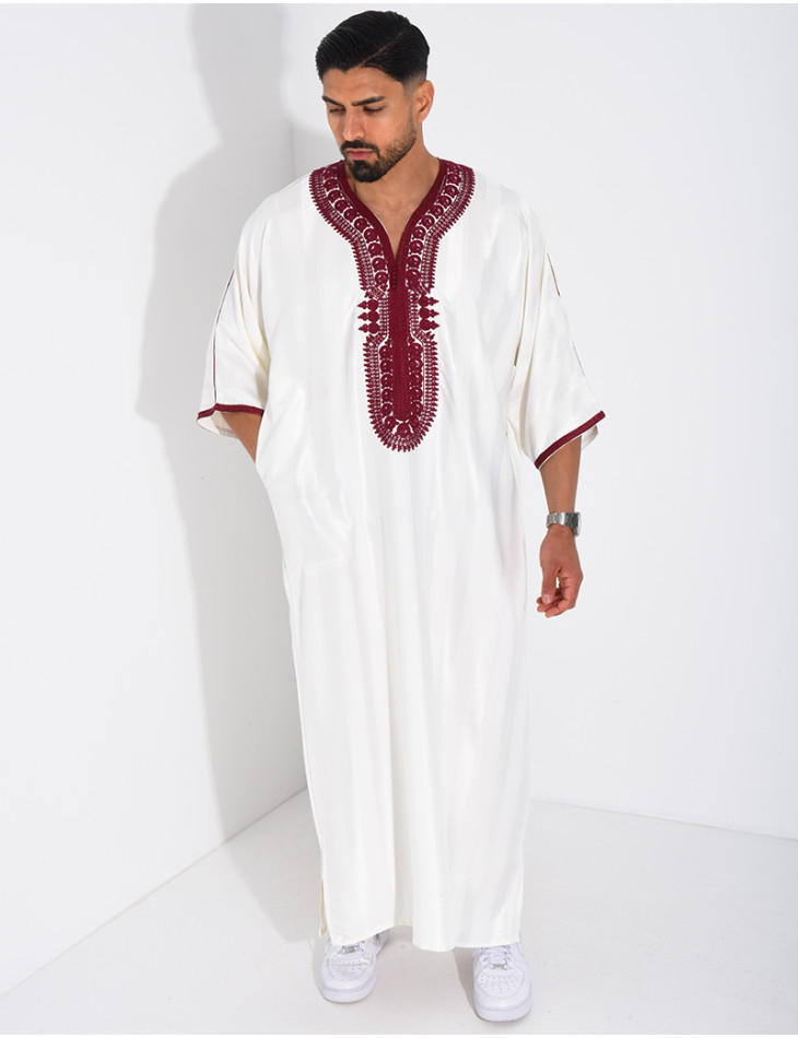 Qamis à broderies
