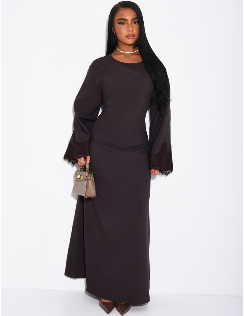 Long dress with a tie-back...