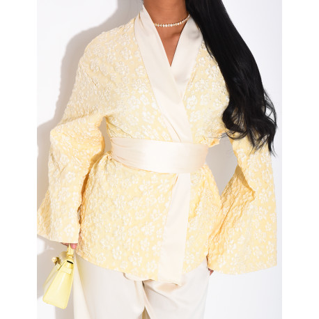 Ensemble kimono brocard ceinturé et pantalon en satin assorti