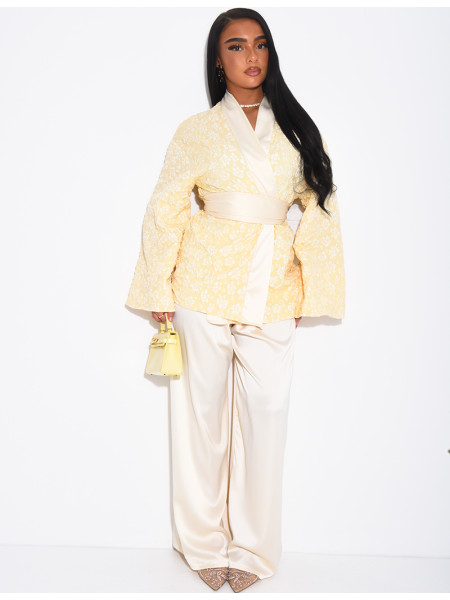 Ensemble kimono brocard ceinturé et pantalon en satin assorti