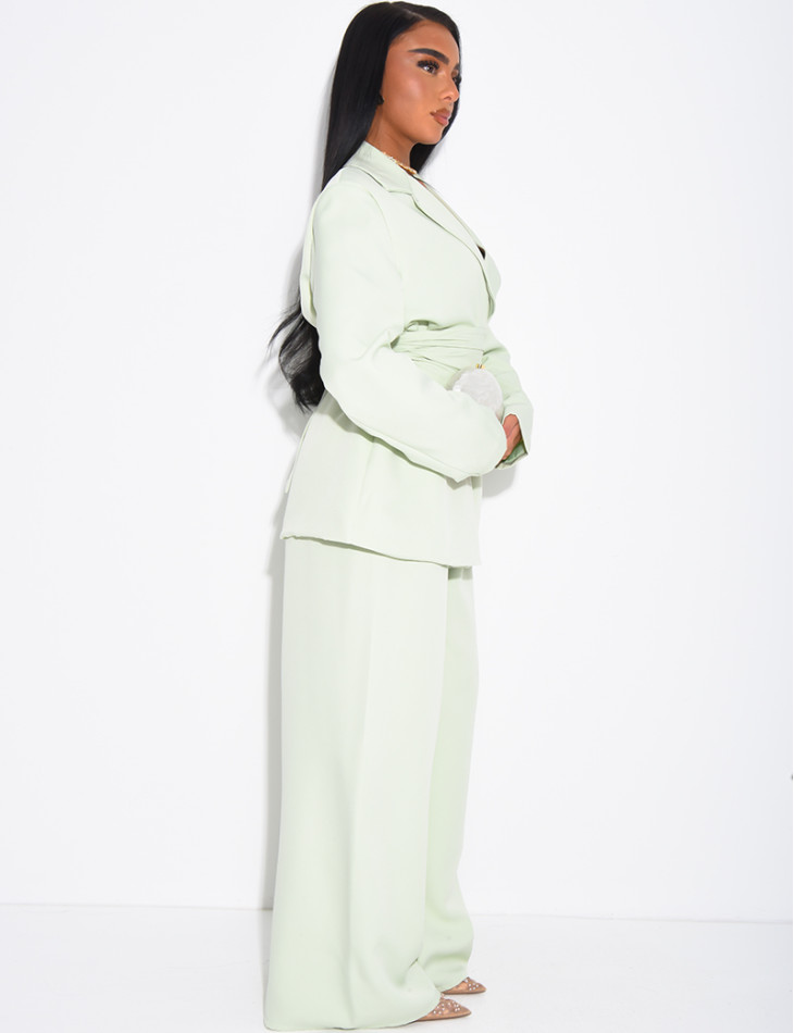 Fitted blazer and straight-leg pants suit