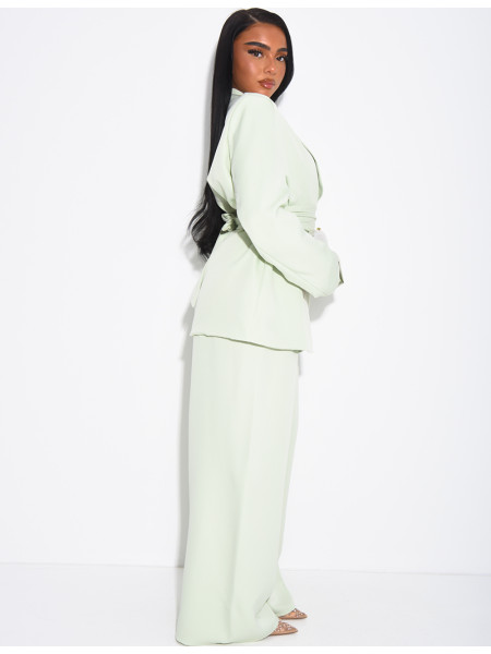 Fitted blazer and straight-leg pants suit