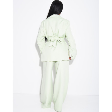 Fitted blazer and straight-leg pants suit