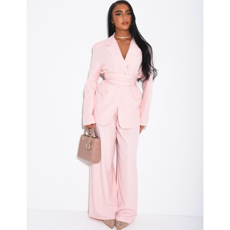 Ensemble de tailleur blazer cintré et pantalon droit