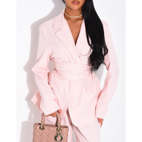 Ensemble de tailleur blazer cintré et pantalon droit