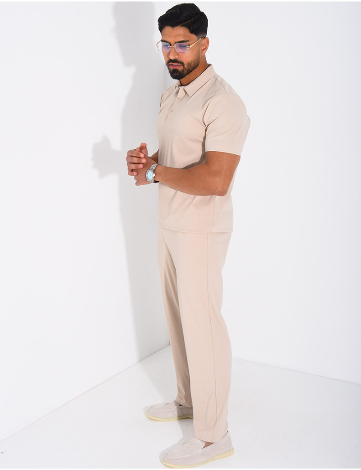 Set aus schmaler Hose und kurzärmeligem Polohemd