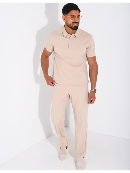 Set aus schmaler Hose und kurzärmeligem Polohemd