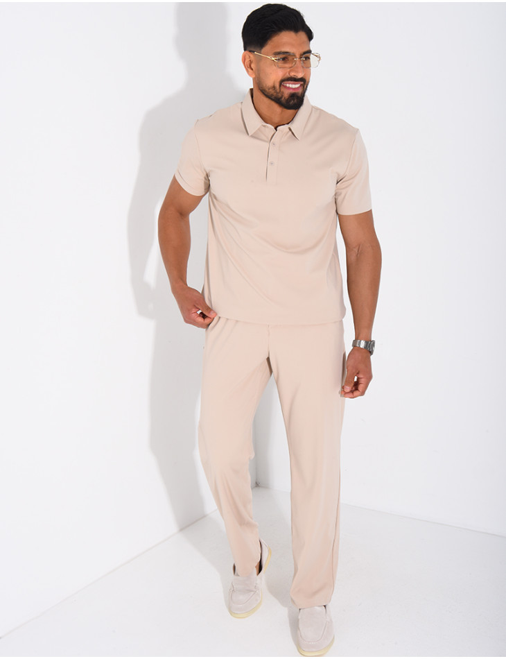 Set aus schmaler Hose und kurzärmeligem Polohemd