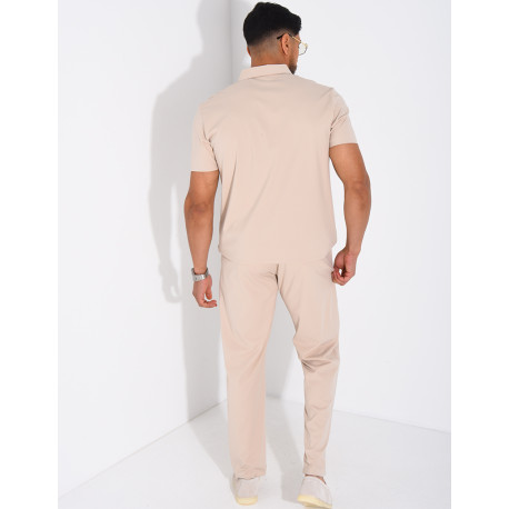 Set aus schmaler Hose und kurzärmeligem Polohemd