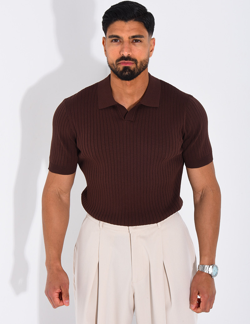 Short-sleeved polo shirt
