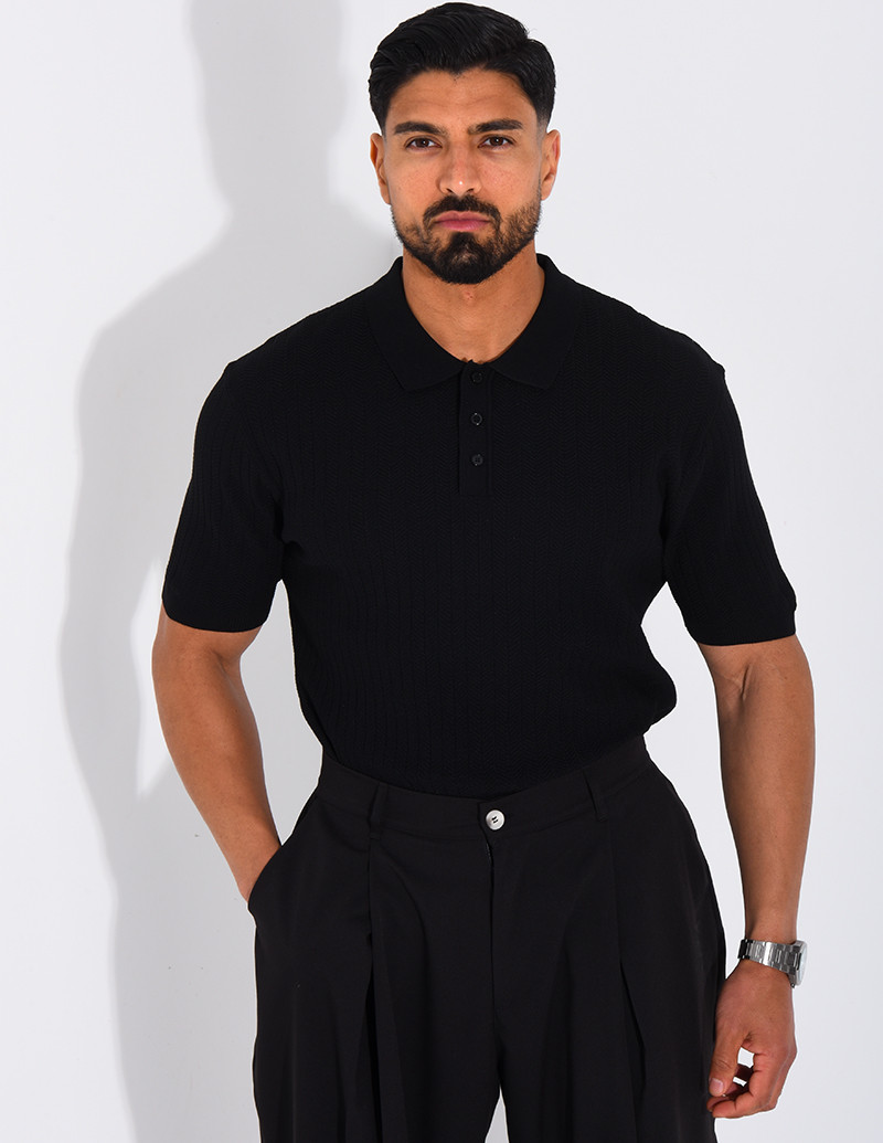 Short-sleeved polo shirt