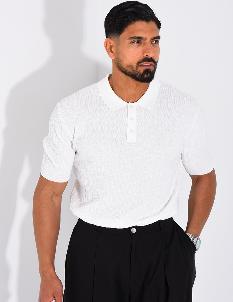 Short-sleeved polo shirt