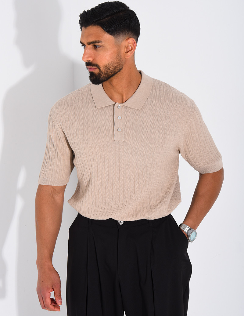 Short-sleeved polo shirt