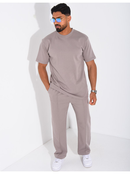 Set aus schmaler Hose und T-Shirt