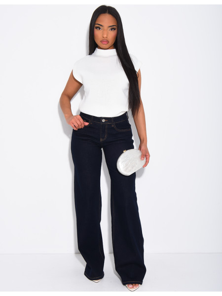 Jeans mit niedriger Leibhöhe, weitem Bein und Waschung