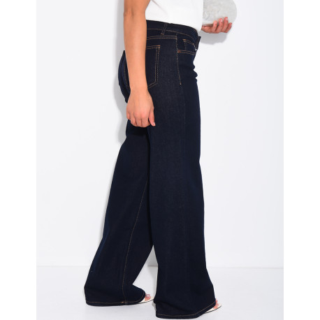 Jeans mit niedriger Leibhöhe, weitem Bein und Waschung