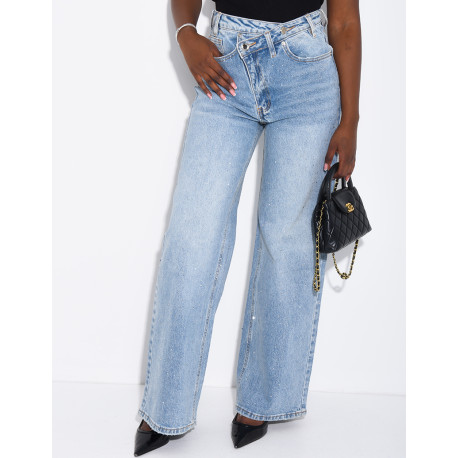 Wide-leg jeans with a double-breasted placket and rhinestones