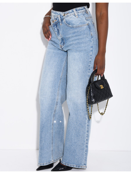 Wide-leg jeans with a double-breasted placket and rhinestones