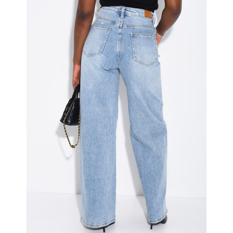 Wide-leg jeans with a double-breasted placket and rhinestones