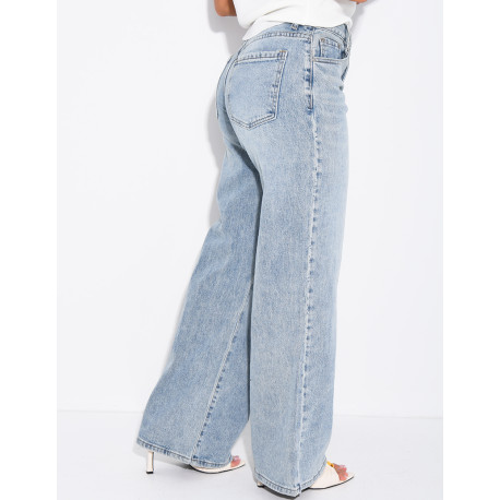 Jeans in weiter Passform, mittlerer Bund, verwaschener Look