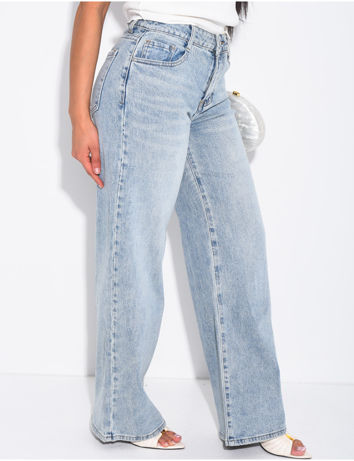 Jeans in weiter Passform, mittlerer Bund, verwaschener Look