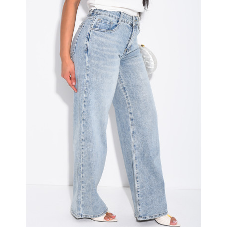 Jeans in weiter Passform, mittlerer Bund, verwaschener Look