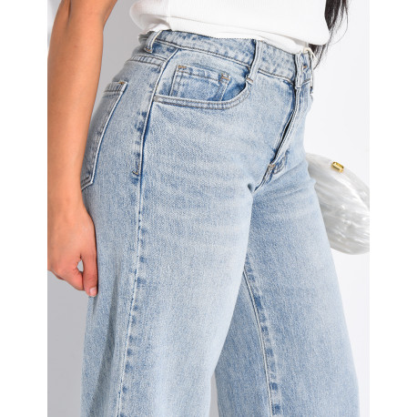 Jeans in weiter Passform, mittlerer Bund, verwaschener Look