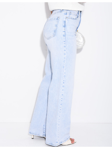 Hellblaue Jeans mit geradem Schnitt